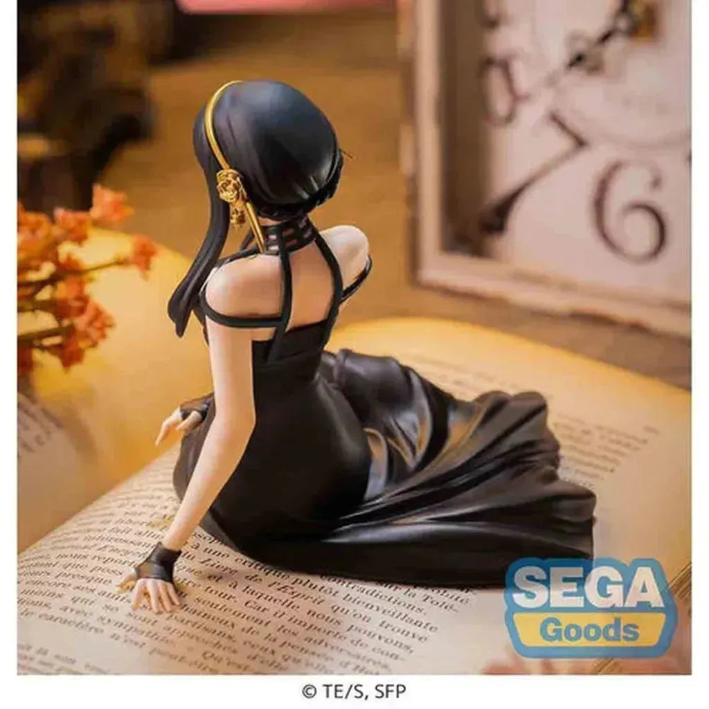 Spy x Family Yor Forger Premium Perching Statue