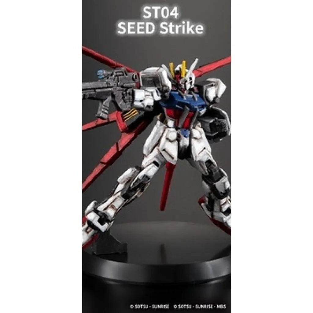 Strike Gundam miniature from SEED Strike Gundam Card Game Starter Deck