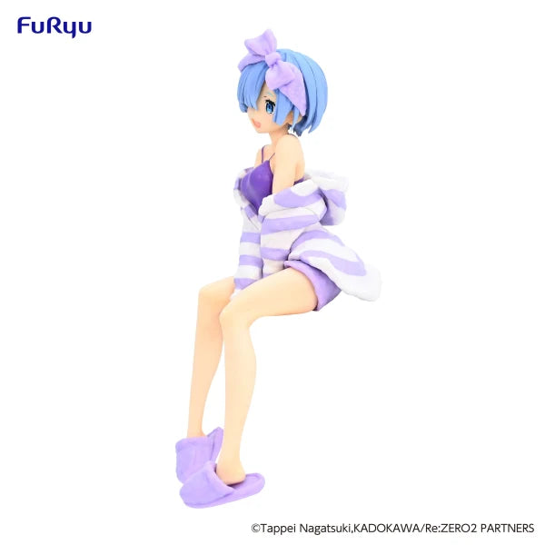 ReZERO-Noodle-Stopper-Figure-Rem-Room-Wear-Another-Color-close-up