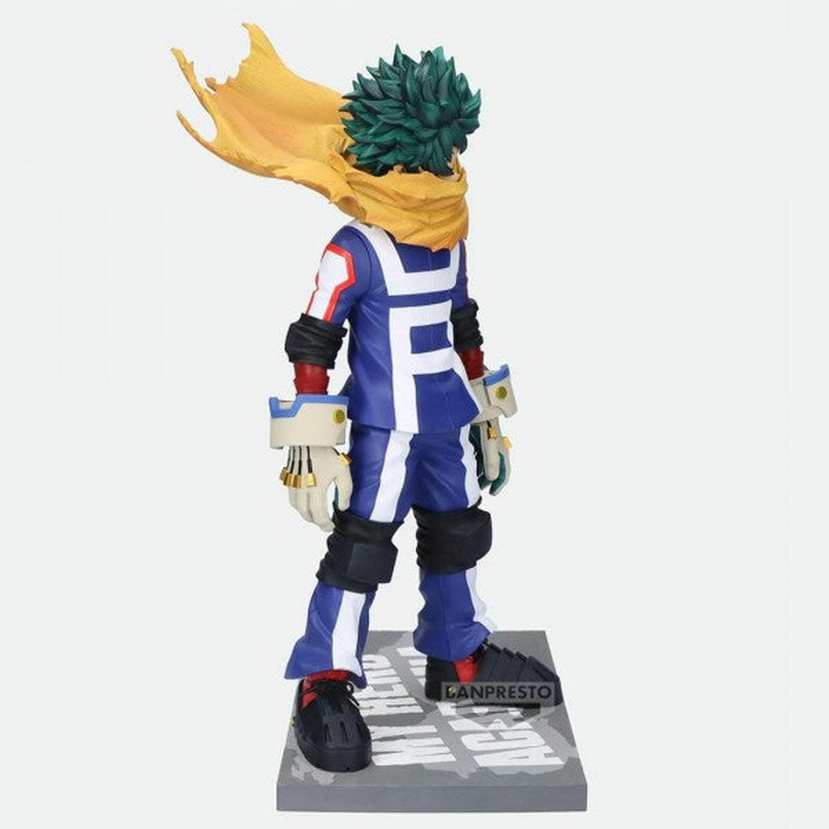 Izuku Midoriya Figure with Eraserhead-Inspired Scarf