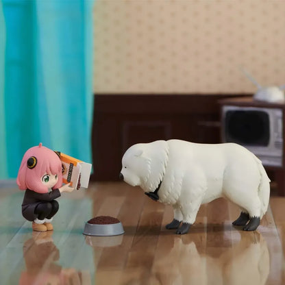 anya-forger-with-dog-food-accessory-break-time-collection