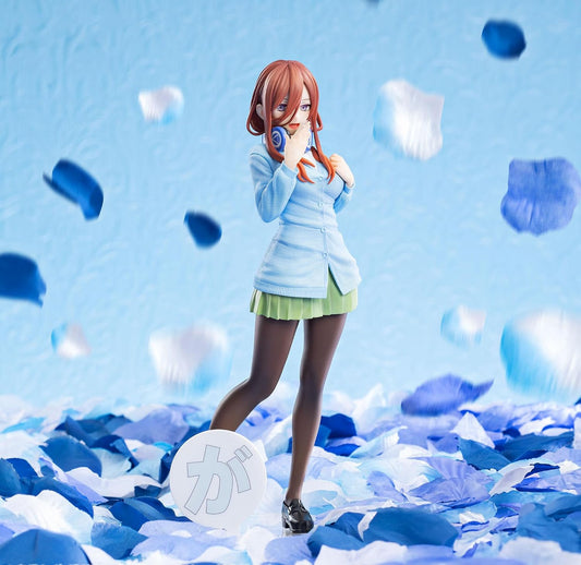 Quintessential-Quintuplets-Luminasta-Figure-Miku-Nakano-front-view