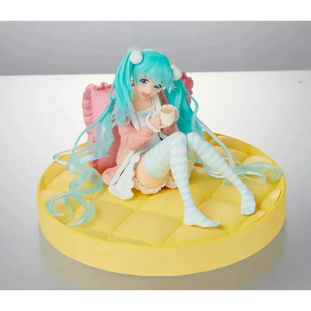Vocaloid Hatsune Miku Original Casual Wear Version Statue